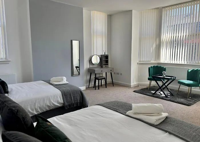 Failsworth Collection - Stylish s With Free Parking